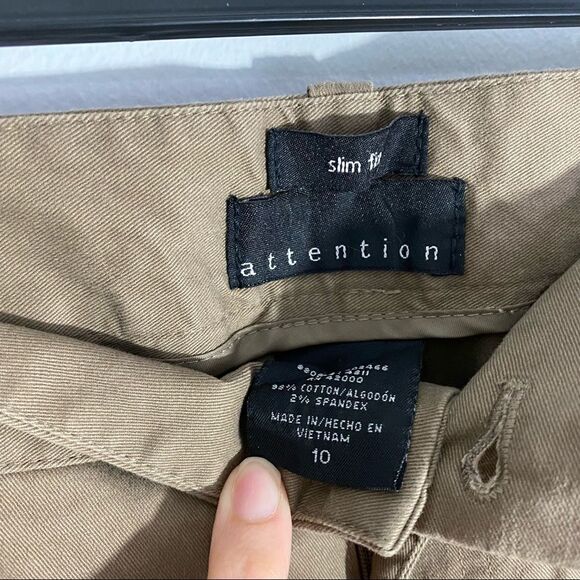 Attention Women’s Slim Fit Capri Pants - Picture 3 of 6